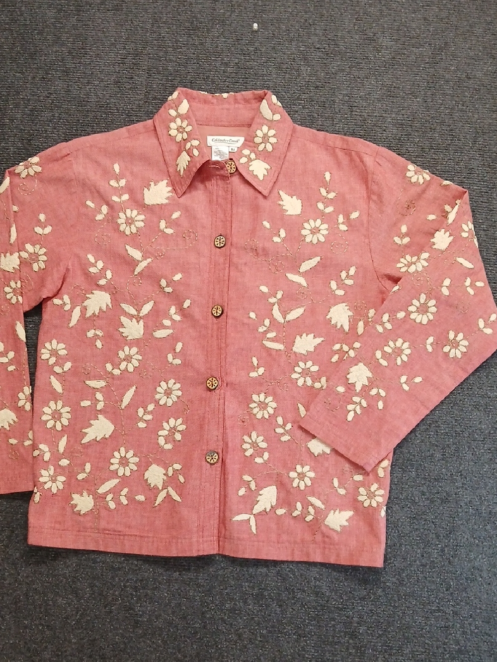 Embroidered Floral Cottagecore Button-Up Blouse in Dusty Rose Women's Sz M
